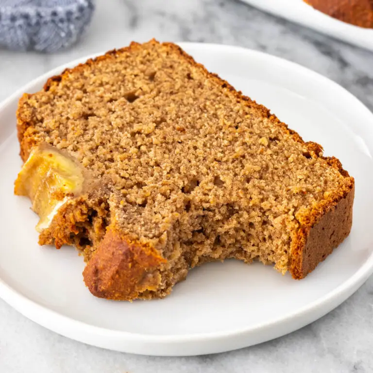 Healthy Banana Oat Mug Cake (Vegan & GlutenFree)